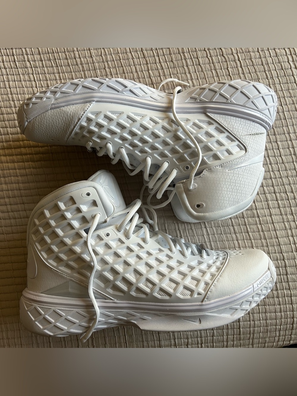 Nike Air Zoom Kobe 3 III Protro HALO white/white Men’s 13 no box Worn Once